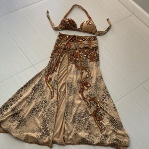 Belly dancing costume